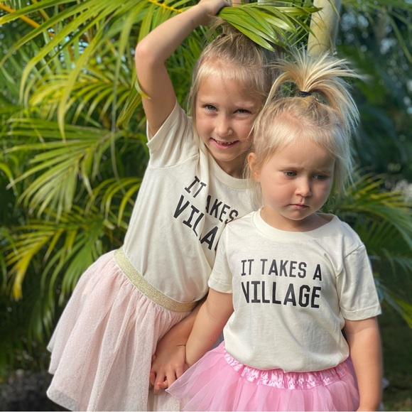 It takes a village T-shirt new - Picture 2 of 5